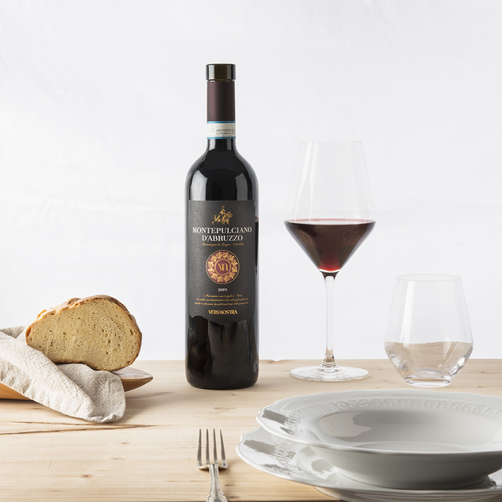 Rotwein Enoitalia Vitis 2022 - - den 12,5% 0,75l aus Nostra Abruzzen DOC d\'Abruzzo Montepulciano